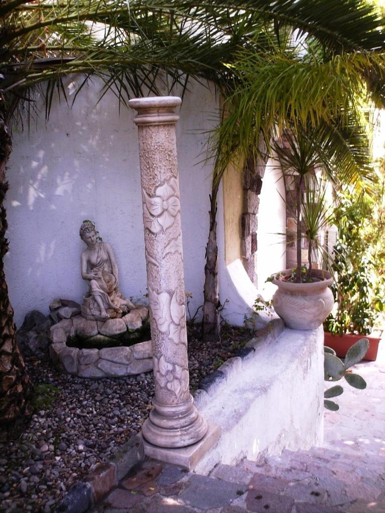 Hotel Villa Augustus Lipari  Buitenkant foto