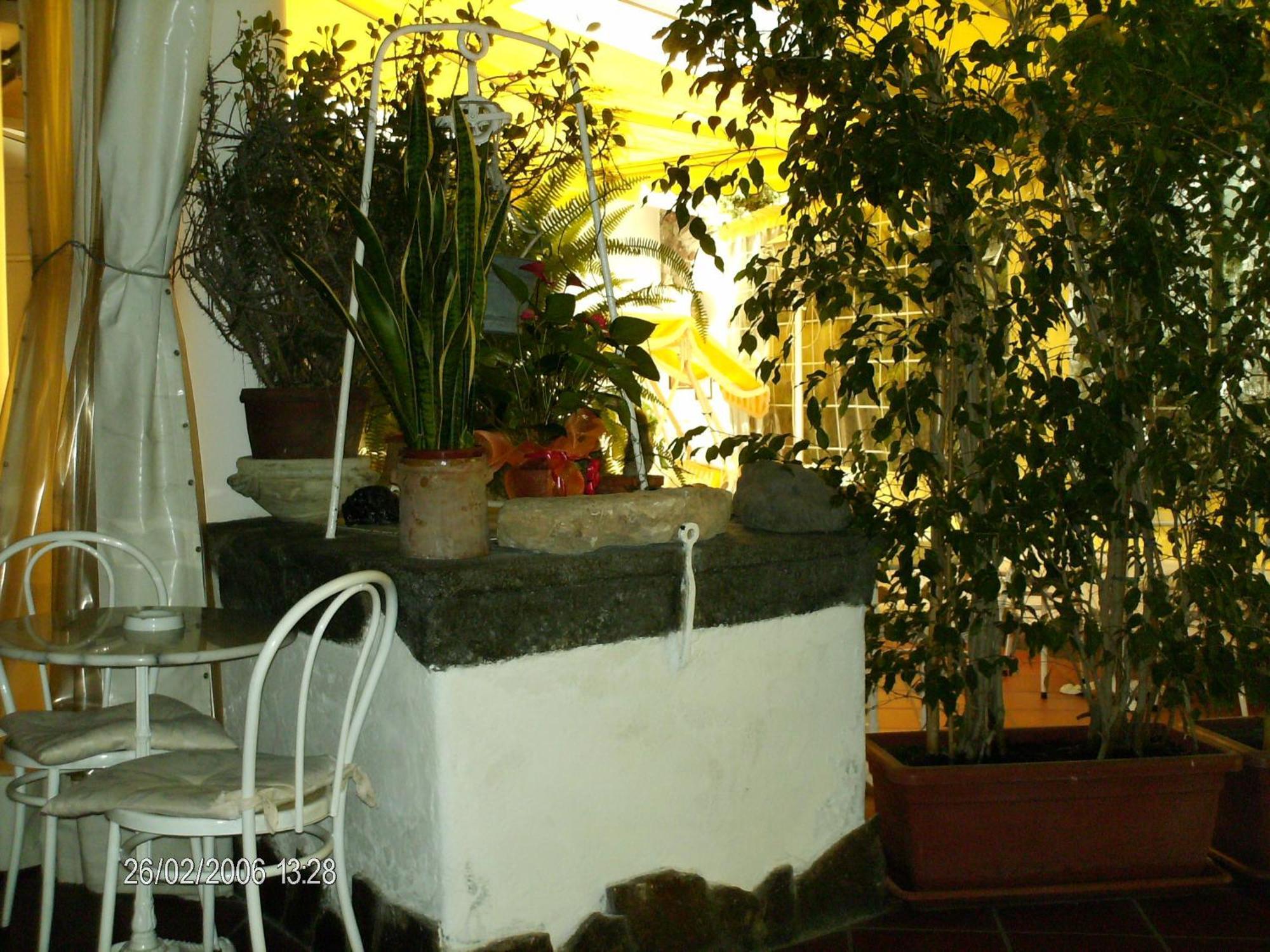 Hotel Villa Augustus Lipari  Buitenkant foto