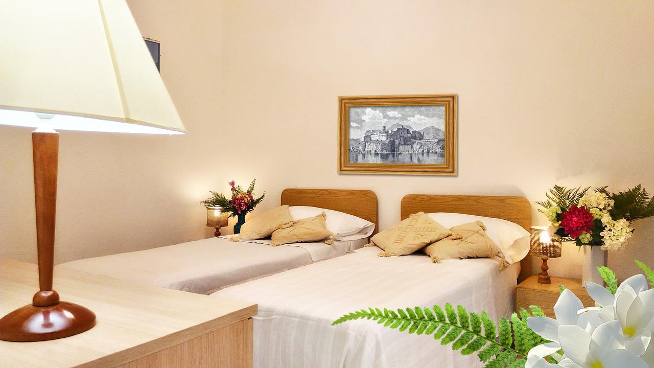 Hotel Villa Augustus Lipari  Buitenkant foto