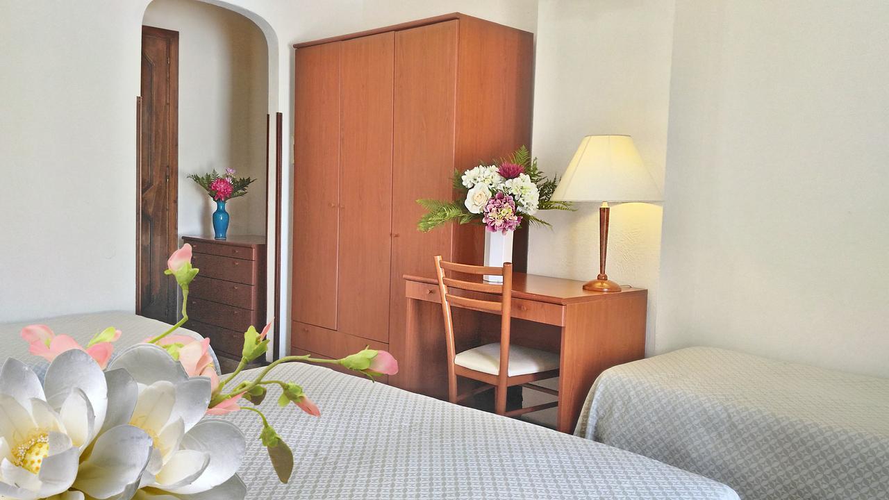 Hotel Villa Augustus Lipari  Buitenkant foto